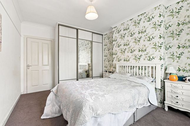 23 Green Road, Paisley photo 4