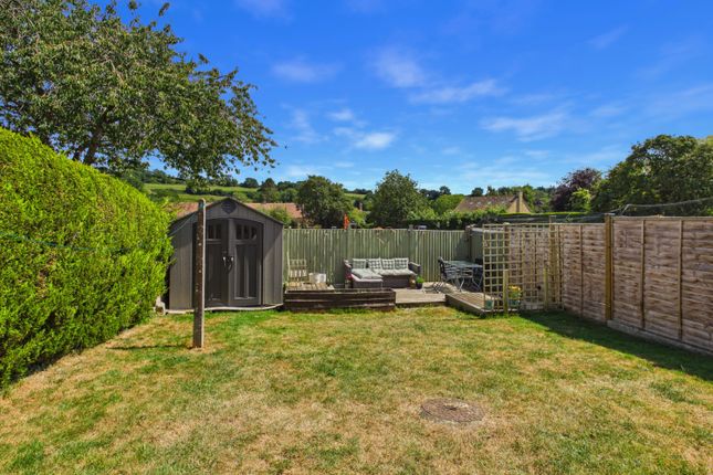 20, Crossfields, Sherborne photo 4