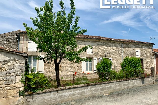Thumbnail Villa for sale in Saint-Léger, Charente-Maritime, Nouvelle-Aquitaine