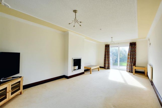 44, High Lane Central, Derbyshire photo 3