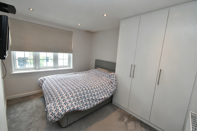 124 Chichester Road, London photo 5
