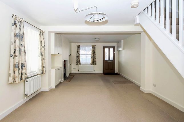 10, Charles Street, Tring photo 4
