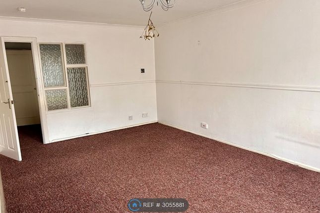 Lesley Court, Southcote Road, Reading photo 5