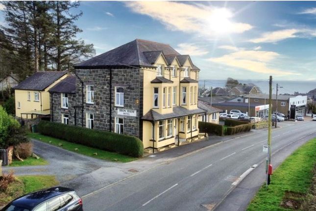 Thumbnail Detached house for sale in Bron Rhiw Guest House, Criccieth