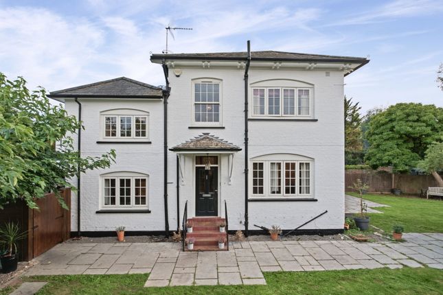 60 High Street, Ingatestone photo 2