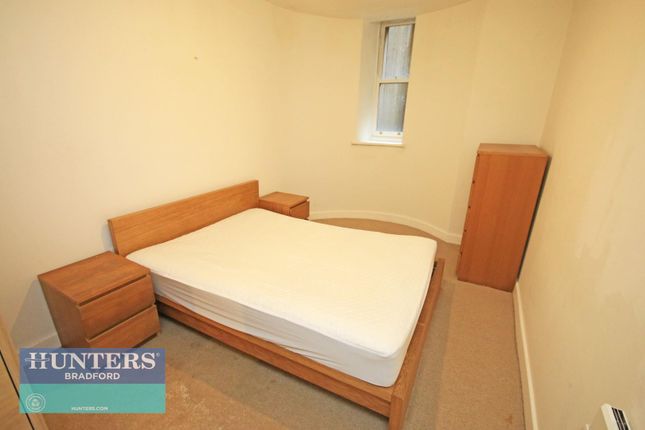 Flat for sale in Cater Street Little Germany, Bradford, West Yorkshire