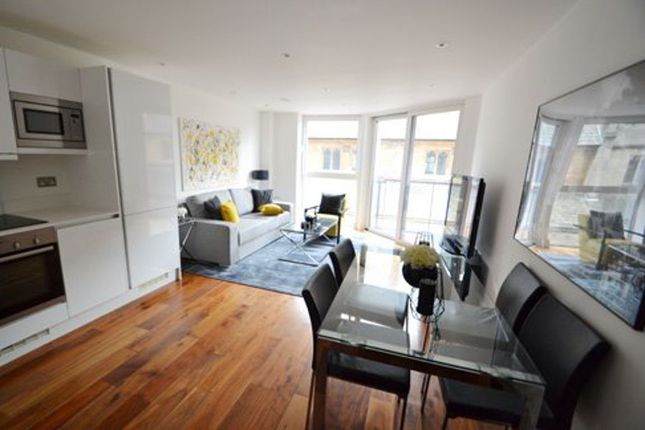 Thumbnail Flat to rent in Flower Lane, London