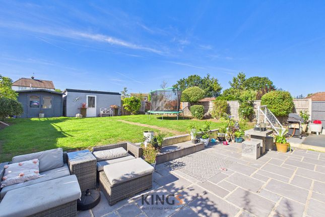 51 Elmfield Road, Potters Bar photo 4
