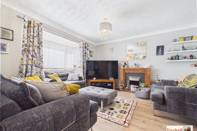 12, Paget Close, Ipswich photo 3