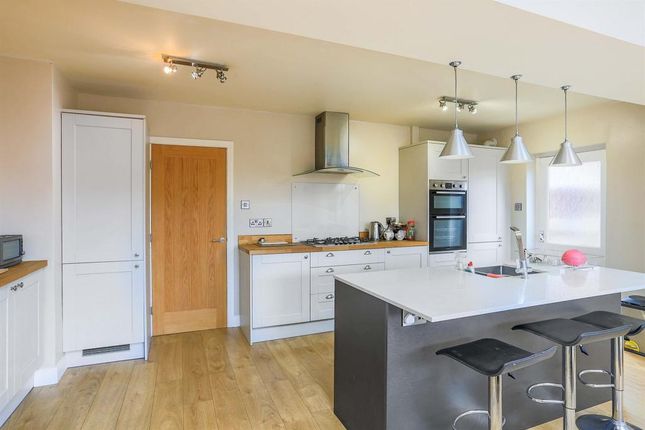40, St. Johns Grove, Harrogate photo 3