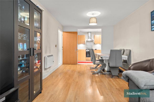 Apartment 6, Gilford House, 93, Clements Road, Ilford photo 4