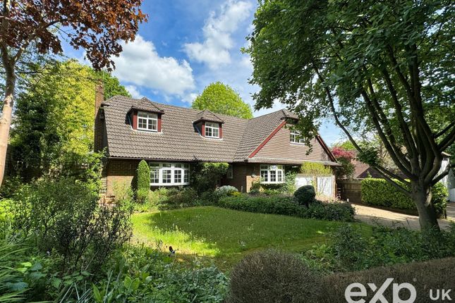 Thumbnail Detached house for sale in Newlands Lane, Meopham, Kent