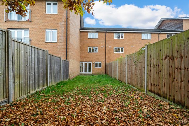 Heron Way Wallington SM6 3 Bedroom Town House For Sale 68762040 heron-way-wallington-sm6-3-bedroom-town-house-for-sale-68762040