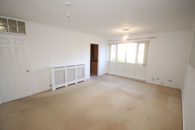Flat for sale in Dowhills Park, Liverpool