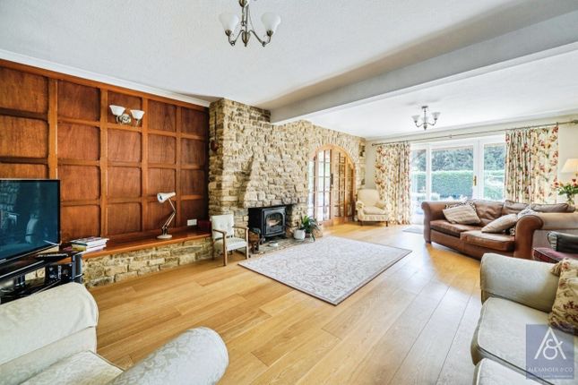 Rosewell, 19, Queen Catherine Road, Buckingham photo 2