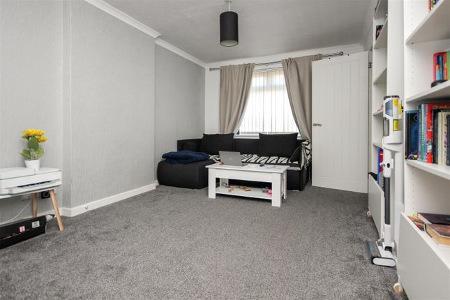 20, Grafton Close, Wellingborough photo 4