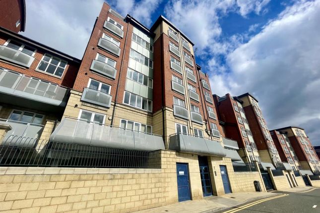 Thumbnail Flat to rent in High Quay, Tyne Street, Newcastle Upon Tyne