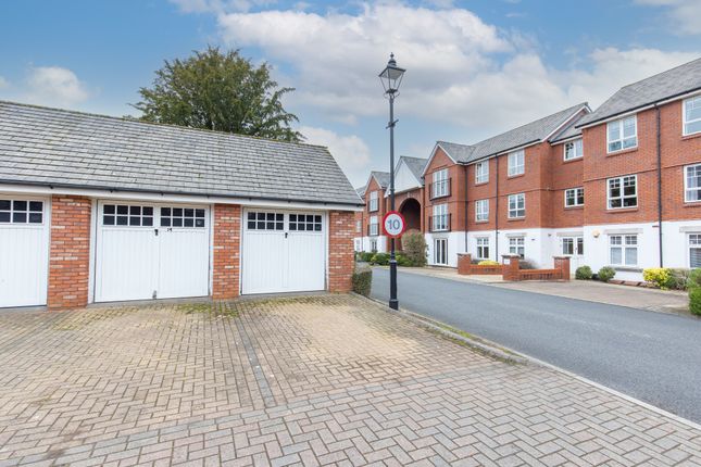 12, Halliwell Crescent, Hutton photo 2