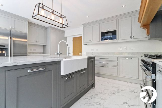 10, Darwin Rise, Gravesend photo 4