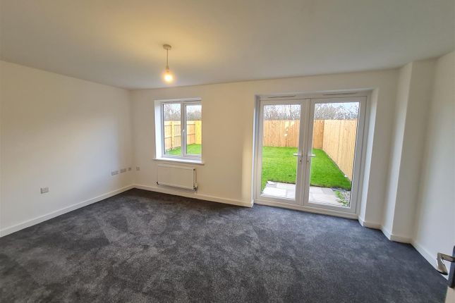 34, Comfrey Avenue, Sandbach photo 2
