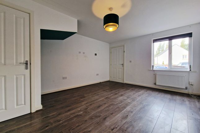 114, Brookwood Way, Chorley photo 2