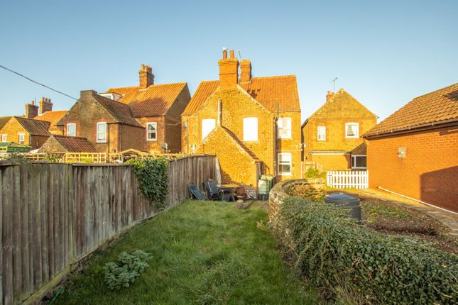5 Lodge Road, Heacham, Norfolk photo 2