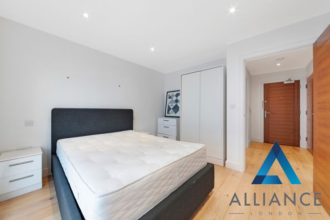 Flat 83, Scimitar House, 23, Eastern Road, Romford photo 4