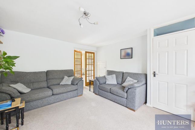 149, Broad Oak Way, Cheltenham photo 3