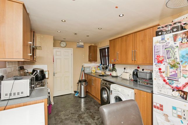 2, Holderness Close, DERBY photo 3