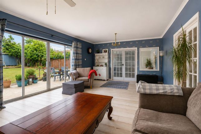 52, Bower Hill, Epping photo 4
