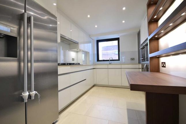 21, Prince Regent Court, St John's Wood photo 4