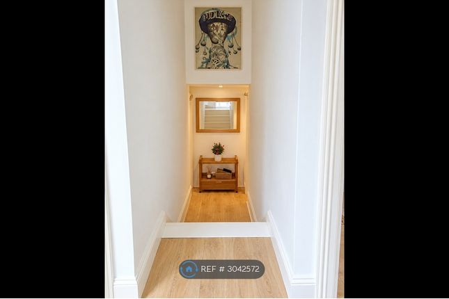 Beaumont Road, London photo 5