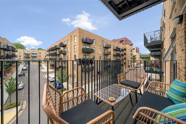 Flat 202, Seagrove Court, 5, Rolfe Terrace, London photo 3