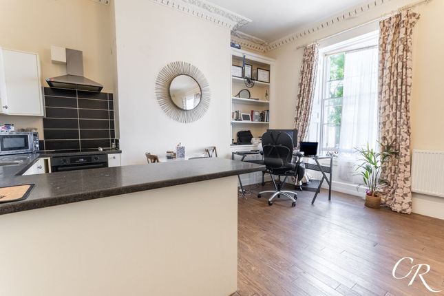 Flat 2, Buckingham House Wellington Street, Cheltenham photo 4