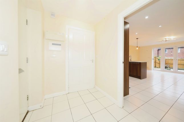 5, Housman Way, Kidderminster photo 4