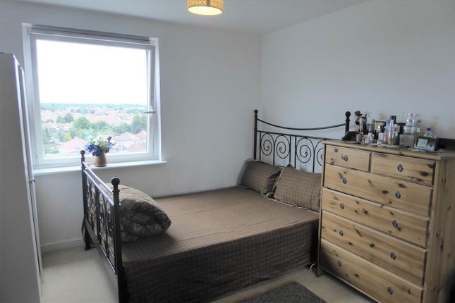 Flat to rent in The Blenheim Centre, Prince Regent Road, Hounslow