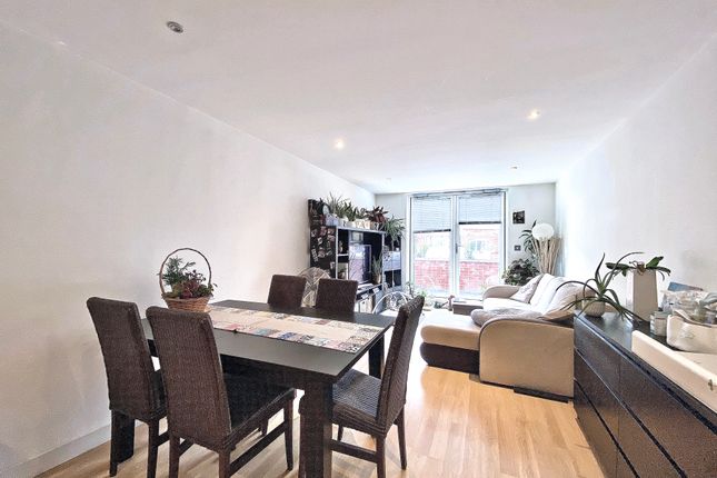 4, Centro, Camberley photo 4