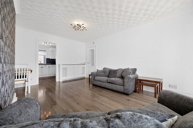 2/2, 1, Sir Michael Place, Paisley photo 3