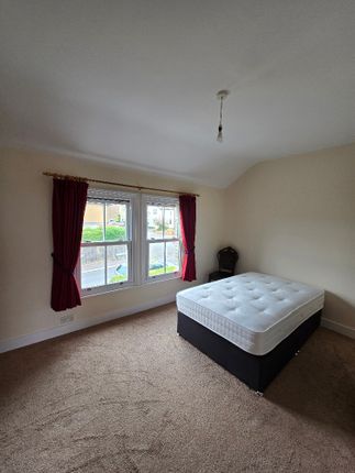 141, Victoria Road, Barnet photo 2