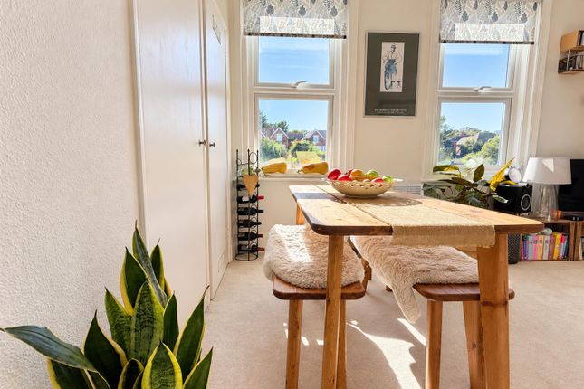 Flat 4, 7, Gorringe Road, Eastbourne photo 3