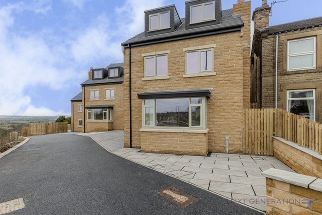 Detached house for sale in 4 Hillside View, Bradford