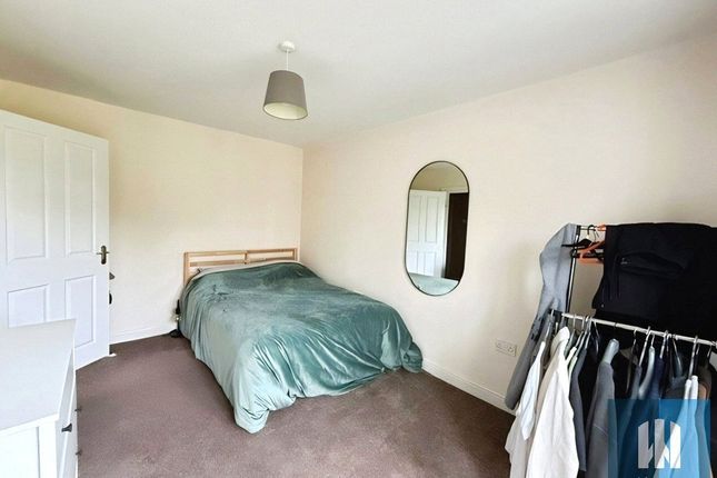 Apartment 10,, Croft Court, Rastrick photo 5