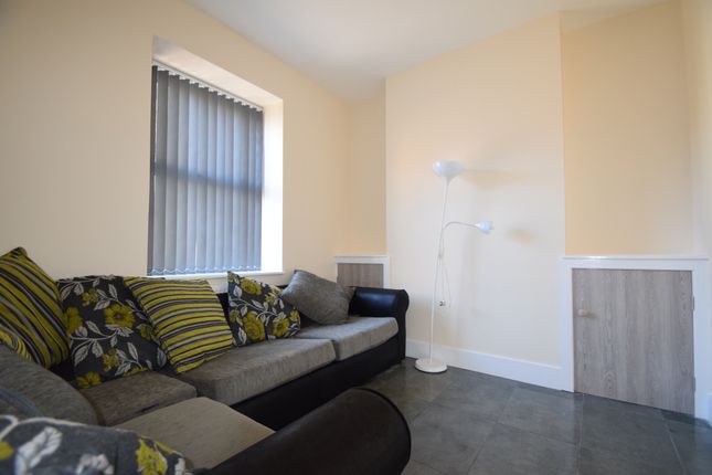 Rhymney Street, Cardiff photo 2