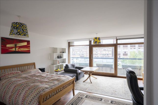 51, Breton House, London photo 3