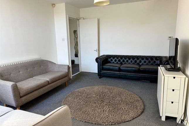 73, Tosson Terrace photo 2
