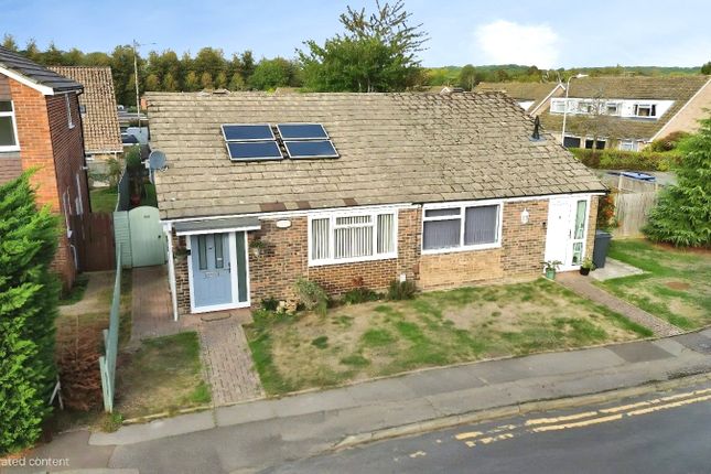 2-bed bungalow on 2, Penn Road, Newbury, £400,000