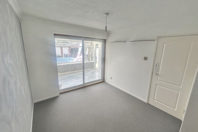 5, Basildon photo 4