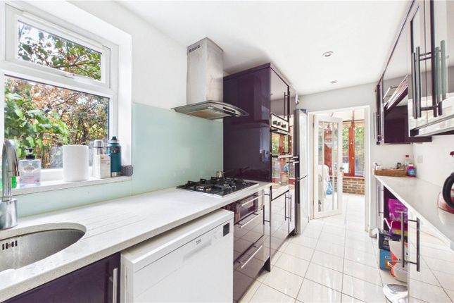 61, Cool Oak Lane, London photo 3