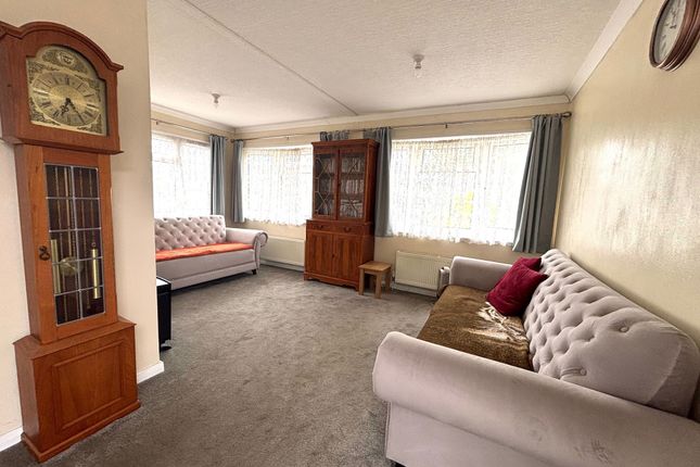 29 Blueleighs Park Chalk Hill Lane, Ipswich photo 2