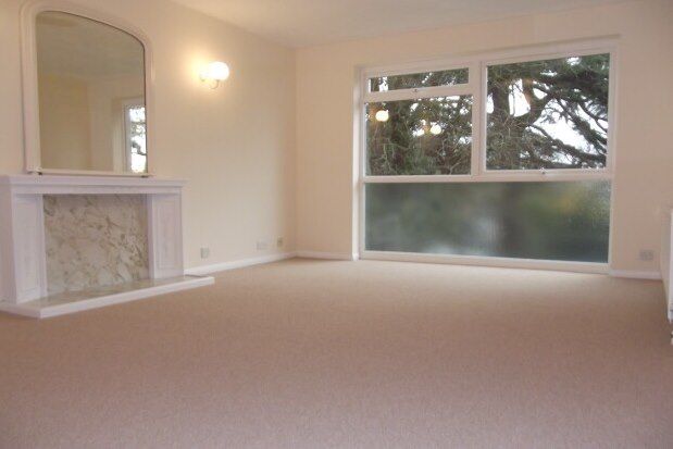 Flat to rent in Fairline Court, Beckenham